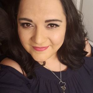 Meet your Posher, Edalia